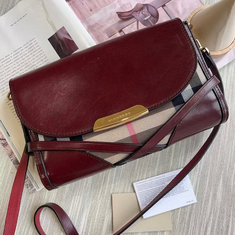 Burberry House Check Pattern Crossbody Bag - Picture 1 of 6